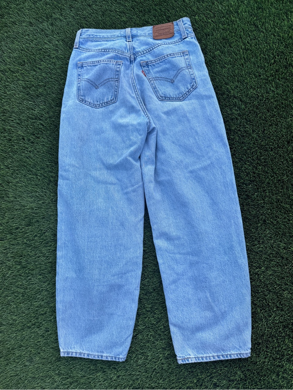 Women’s Levi’s - Picture 4 of 5